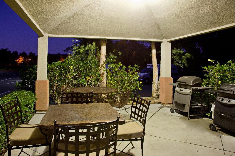 Sonesta Simply Suites Irvine East Foothill ليك فوريست المظهر الخارجي الصورة