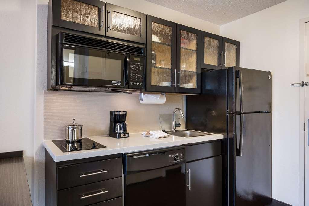 Sonesta Simply Suites Irvine East Foothill ليك فوريست المظهر الخارجي الصورة