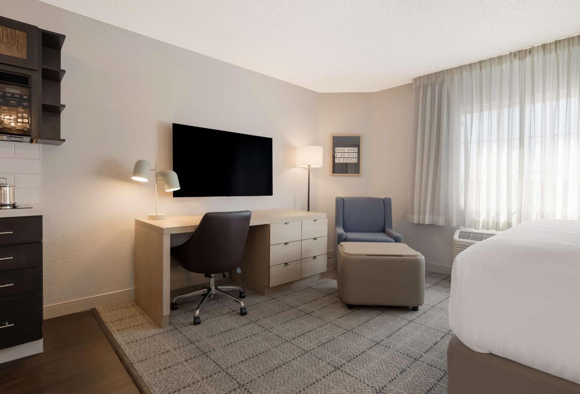 Sonesta Simply Suites Irvine East Foothill ليك فوريست المظهر الخارجي الصورة